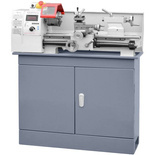 Tokarka uniwersalna - wersja z podstawą + noże + kieł obr. (maks. średnica toczenia nad łożem: 200 mm, roztaw kłów: 500 mm, moc silnika: 600/720 W) 02882278