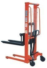 Wózek podnośnikowy ręczny z widłami regulowanymi oraz dodatkowa pompą nożną (udźwig: 1000 kg, min./max. wysokość wideł: 90/1600 mm) 00543619